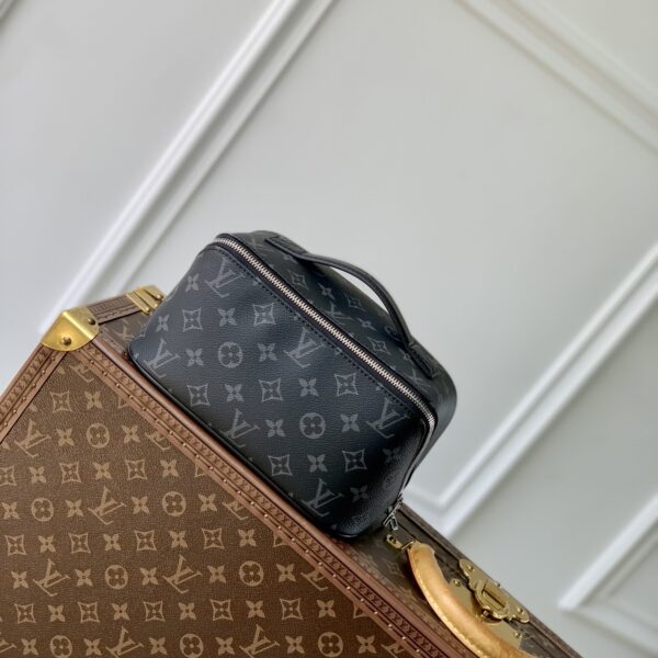 M11508 COSMETIC BAG - Image 2