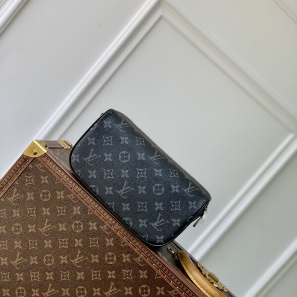 M11508 COSMETIC BAG - Image 6