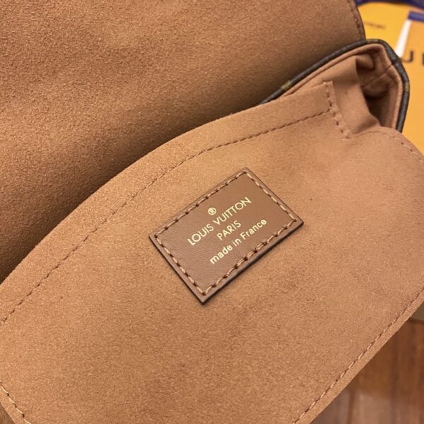 M44654 BB HANDBAG - Image 19