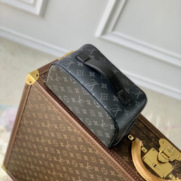 M11508 COSMETIC BAG - Image 4