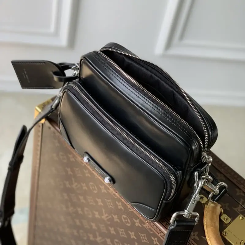 M13987 17.5x11x25cm High Quality Bags - Image 9