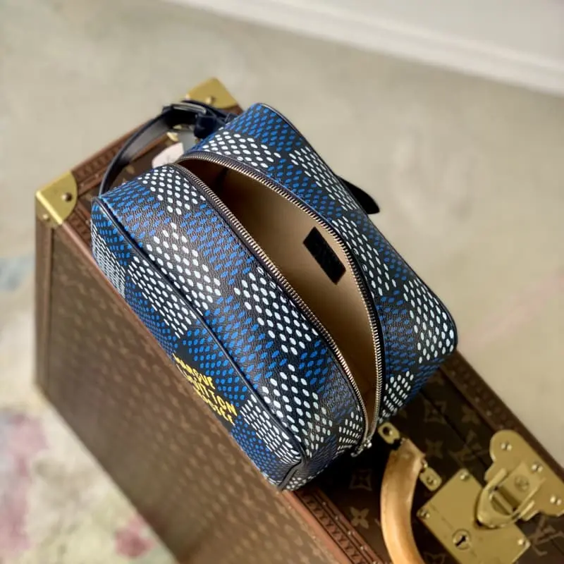 N40747 Blue 23x13x12cm High Quality Bags - Image 9