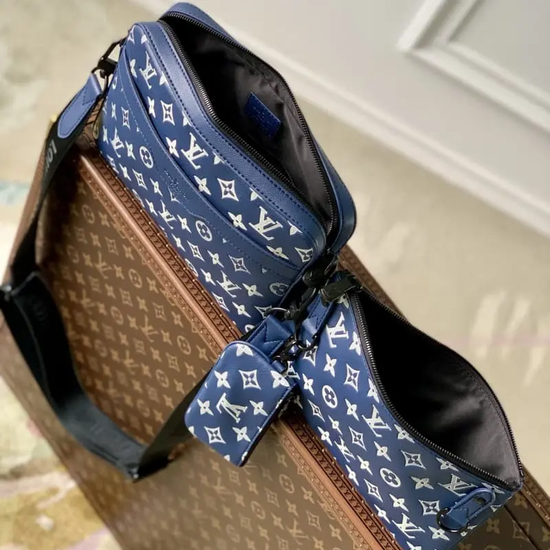 M24753 Blue 25x18.5x7cm High Quality Bags - Image 9