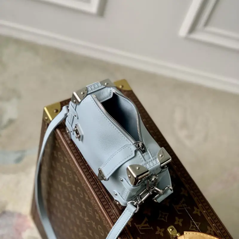 M25067 Light Blue 18x12.5x8cm High Quality Bags - Image 9