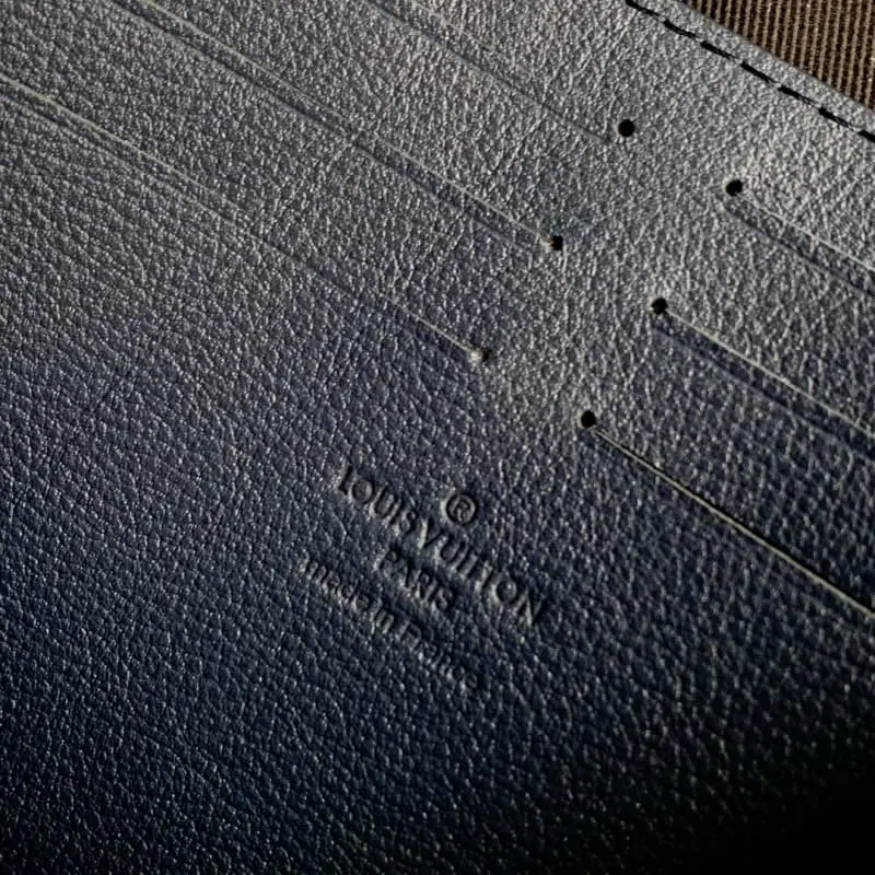 M61692 Elegant Blue 26x20cm High Quality Bags - Image 8