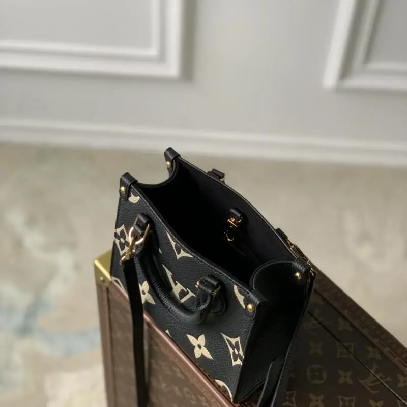 M47054 18x15x8.5cm High Quality Bags - Image 9