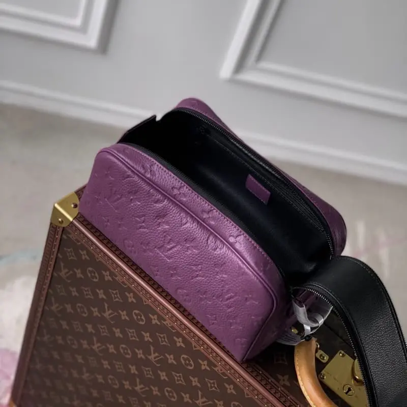 M82576 Leather S3 28x15x16.5cm High Quality Bags - Image 9