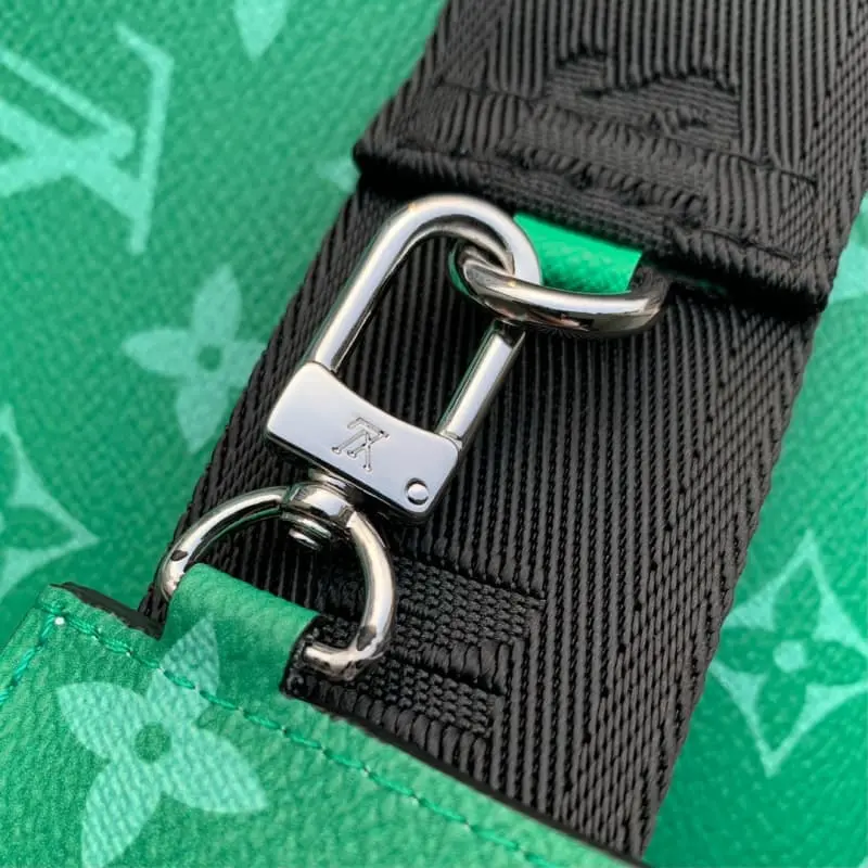 M81124 Green Flower 18.5x11x6.5cm High Quality Bags - Image 8