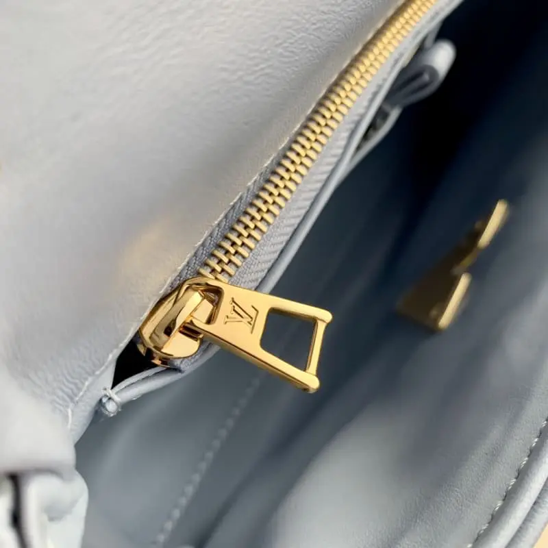 M22891 S2 23x16x10cm High Quality Bags - Image 9