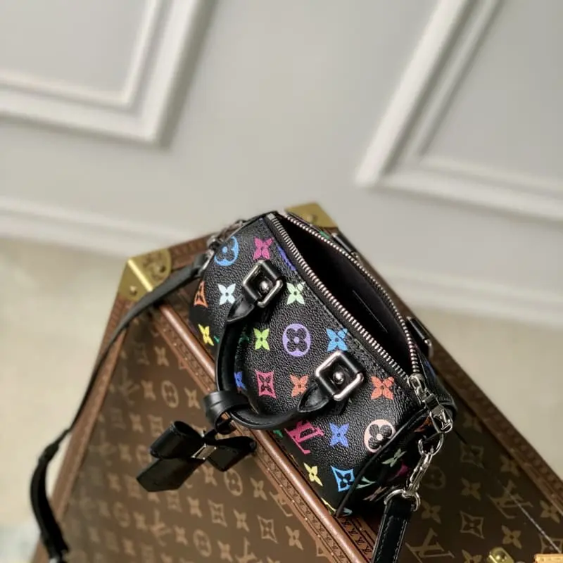 M13406 10x7.5x16cm High Quality Bags - Image 9