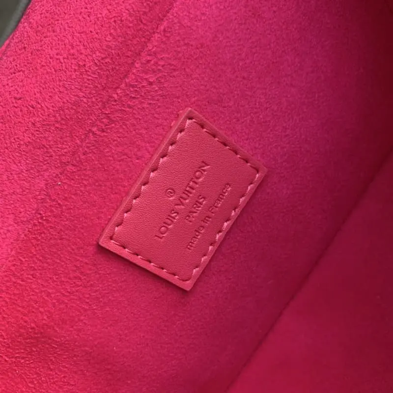 M44495 Rose Red 20x13.5x12cm High Quality Bags - Image 9