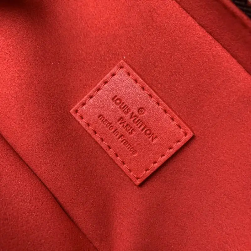 M44936 Red 14X10.2X8.5cm High Quality Bags - Image 9