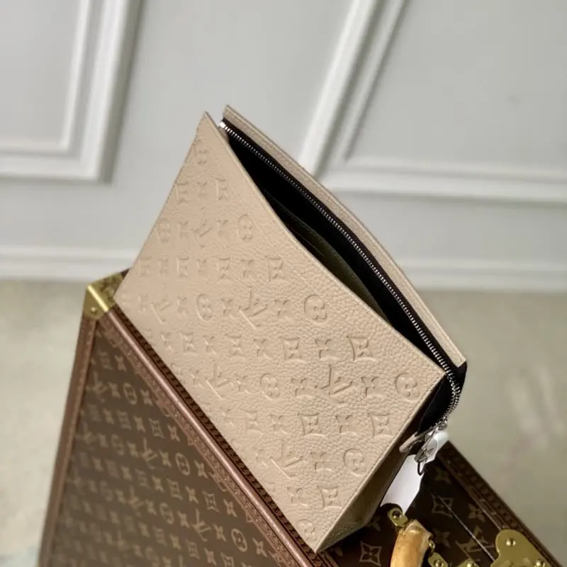 M13666 27x21x6cm High Quality Bags - Image 9