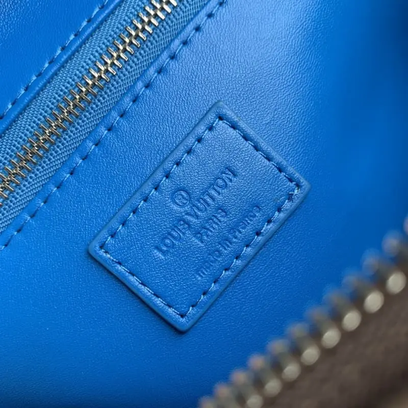 M47528 S2 28x16x13cm High Quality Bags - Image 9