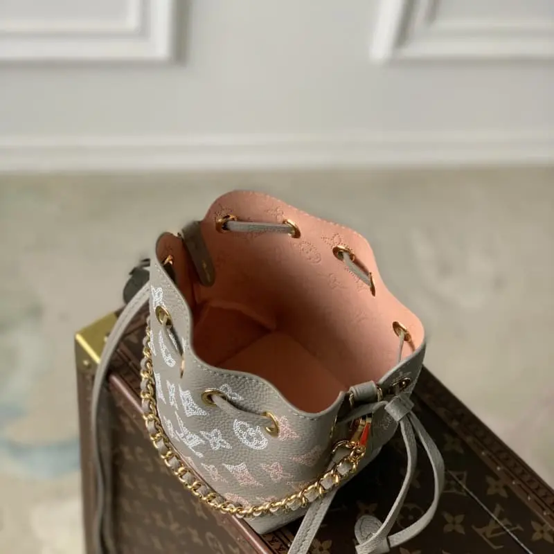 M82731 10.5x13x11cm High Quality Bags - Image 9