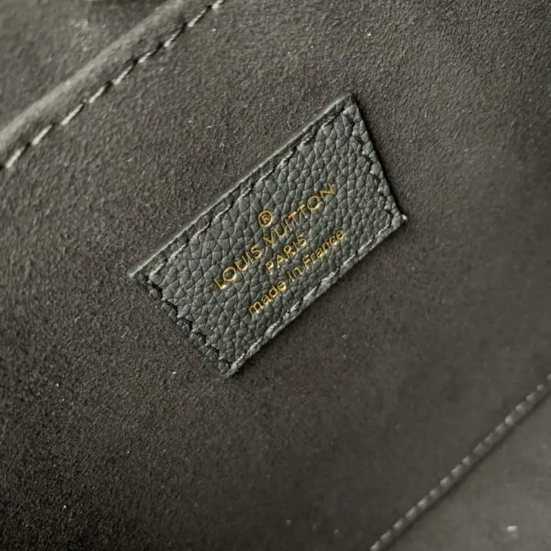 M23637,M22311 24.5x19x10.5cm High Quality Bags - Image 9