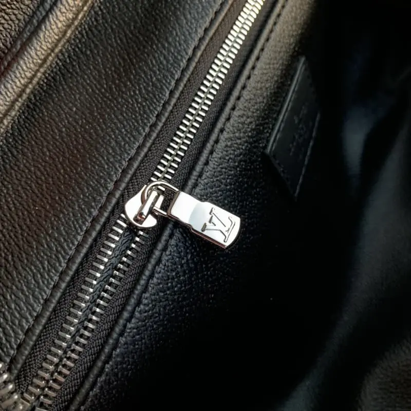 M46354 28x15x16.5cm High Quality Bags - Image 9