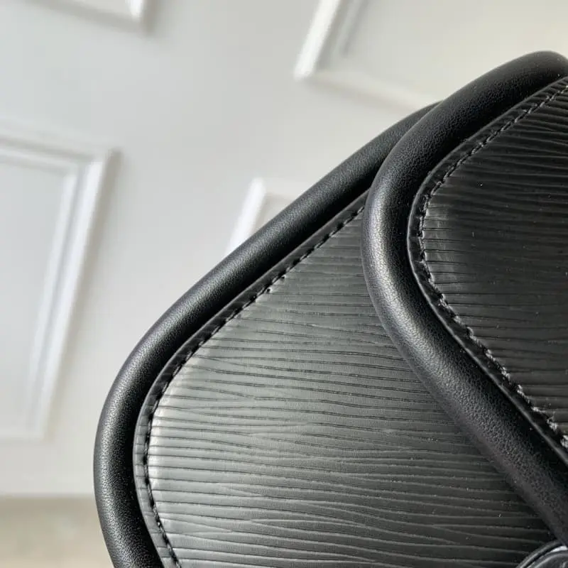 M22721 S2 21x15x8cm High Quality Bags - Image 9