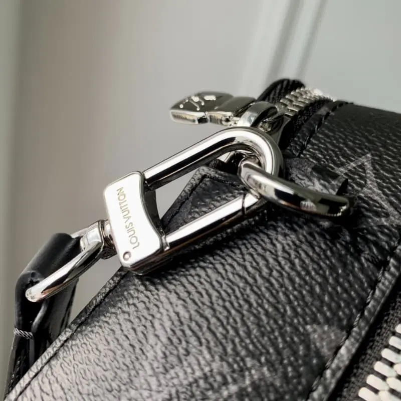 M81260 18.5x11x6.5cm High Quality Bags - Image 9