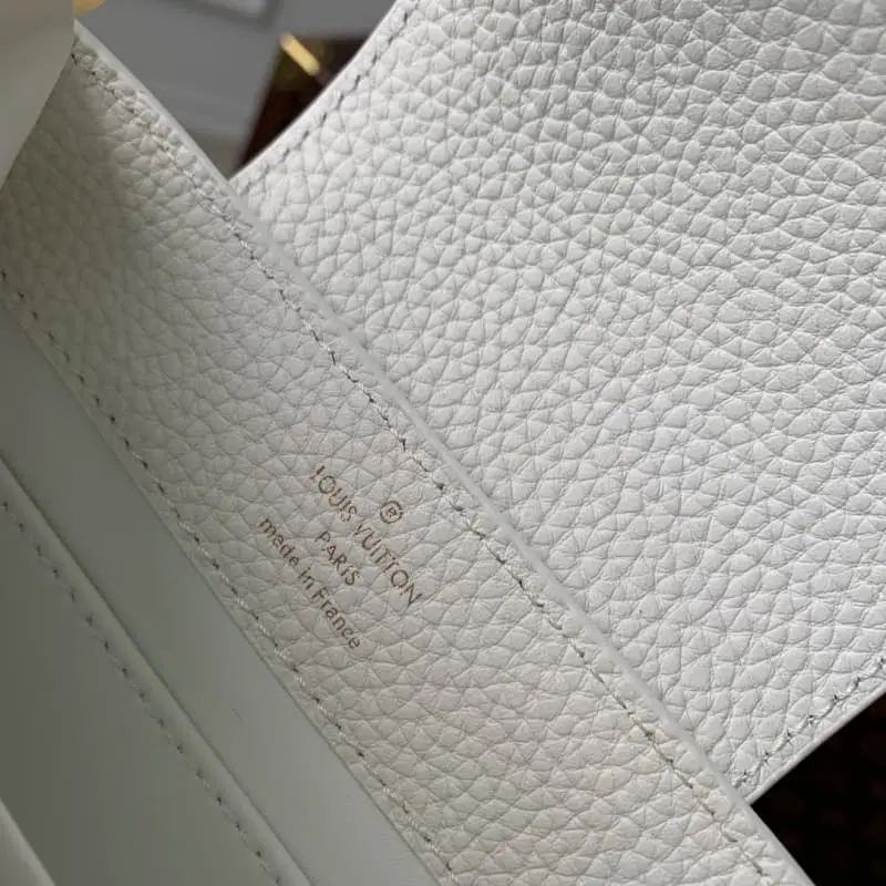 M23456 White 21x14x8cm High Quality Bags - Image 9