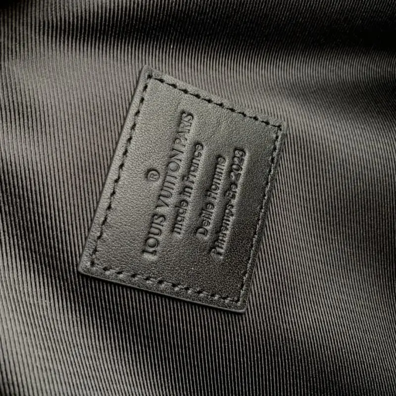 M46689 21.5x15x7cm High Quality Bags - Image 9