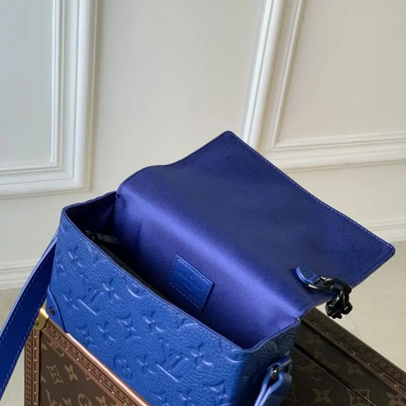 M82579 Dark Blue 18x11x6.5cm High Quality Bags - Image 9