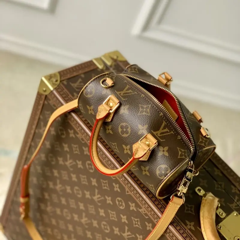 M13226 10.5x11.5x18cm High Quality Bags - Image 9