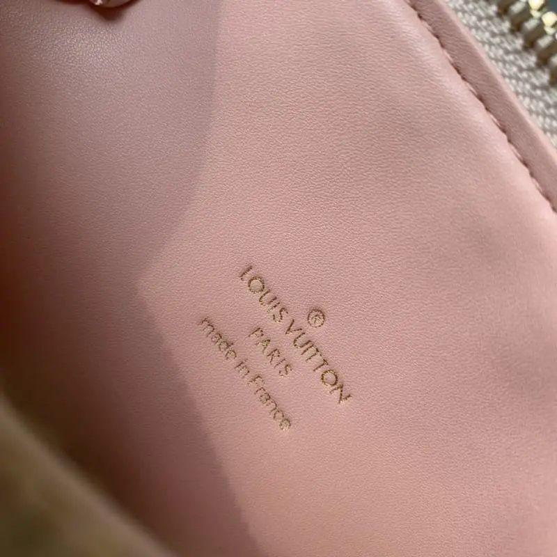 M22954 20x16x7cm High Quality Bags - Image 9