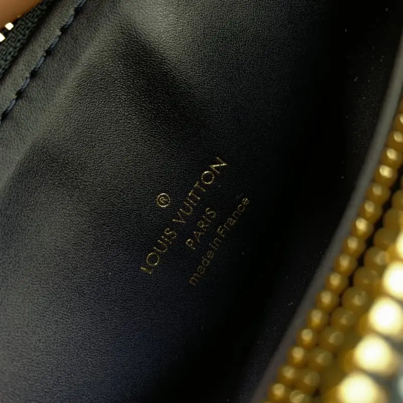 M23071 26x20x12cm High Quality Bags - Image 9