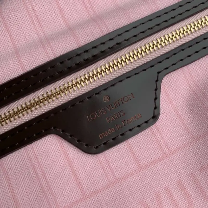 M41603 32x29x17cm High Quality Bags - Image 9