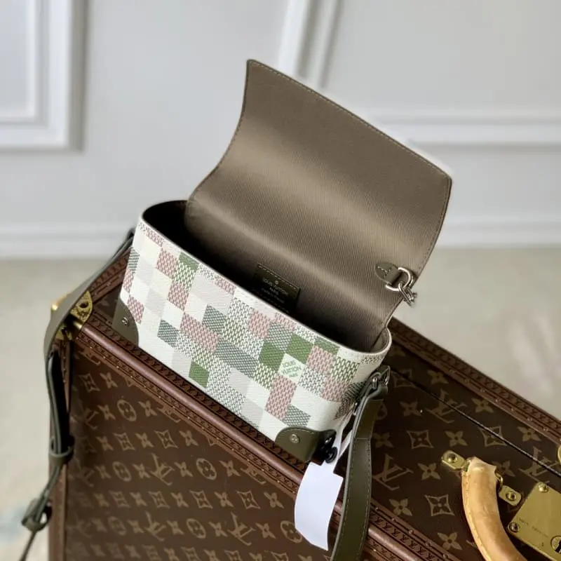 N00108 11x6.5x18cm High Quality Bags - Image 9