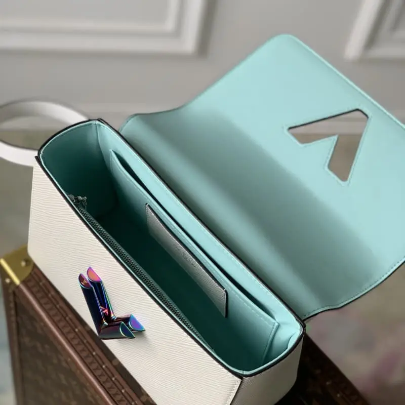 M22029 White 23x17x9.5cm High Quality Bags - Image 9