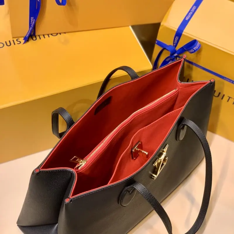 M57345 Black 42x28x15cm High Quality Bags - Image 8