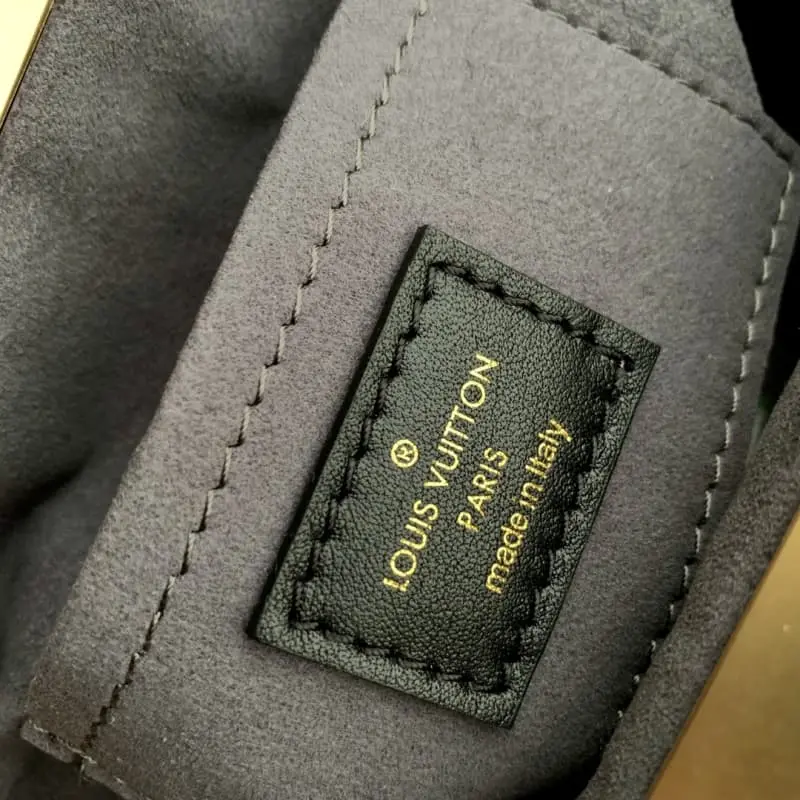 M22326 28x14x10cm High Quality Bags - Image 9