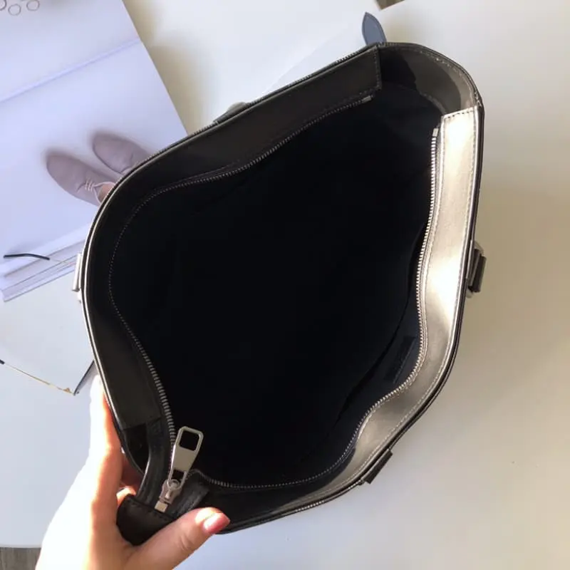 N41269 34x33x9cm High Quality Bags - Image 9