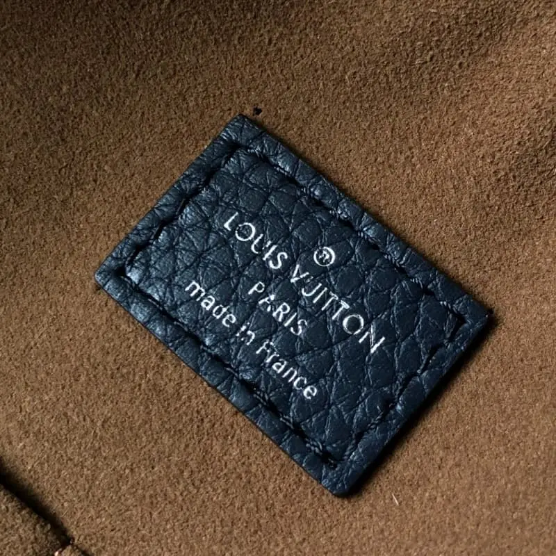 M53489 36x27x5cm High Quality Bags - Image 9