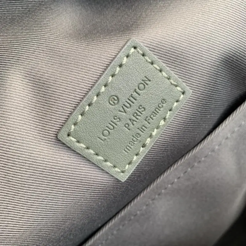 M57079 S2 43x30x14cm High Quality Bags - Image 9