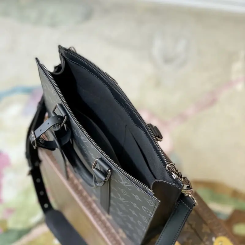 M46098 26x28.5x6cm High Quality Bags - Image 9