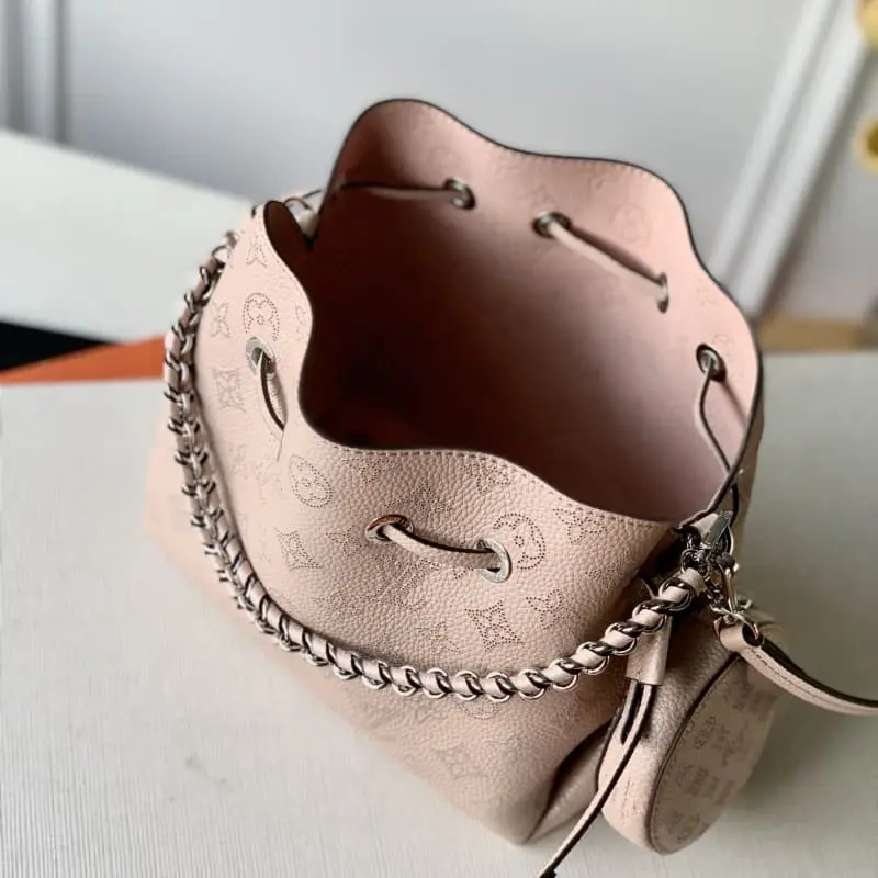 M58792 Shell powder 19x22x14cm High Quality Bags - Image 8