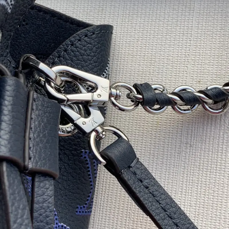 M59552Midnight Blue 19x22x14cm High Quality Bags - Image 8