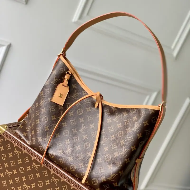 M46197 39x30x15cm High Quality Bags - Image 9