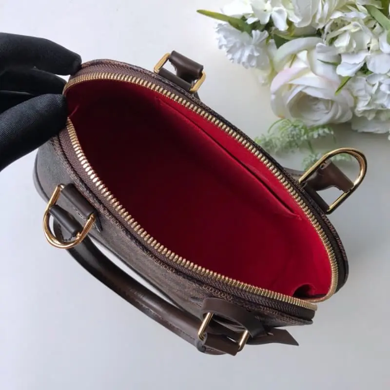 M41221 25x19x12cm High Quality Bags - Image 9