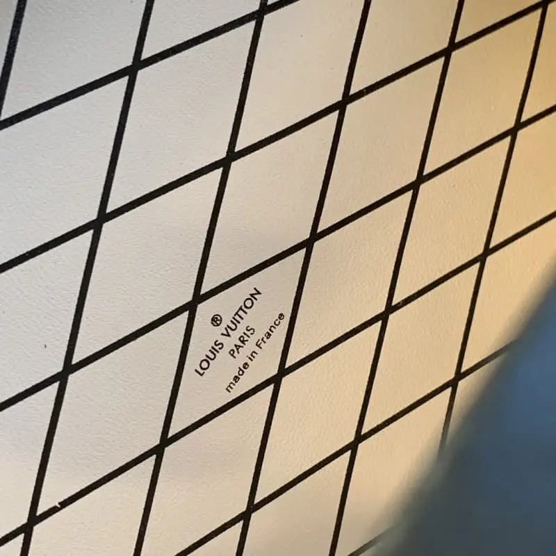 M21462 20x12.5x6cm High Quality Bags - Image 9