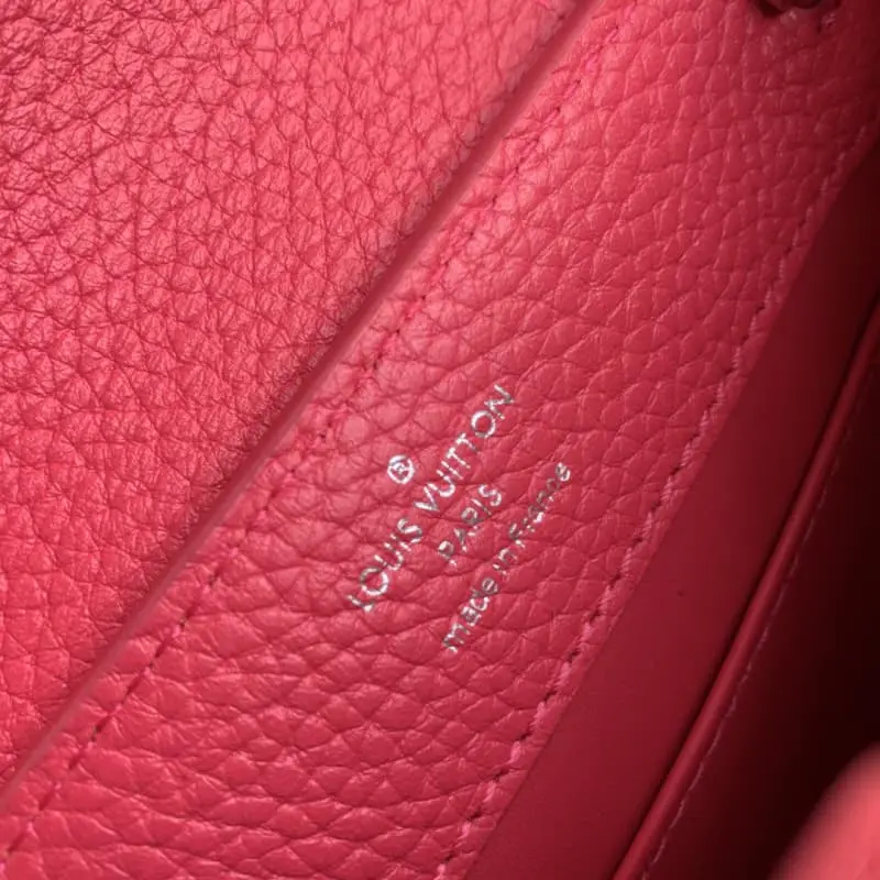 M55987 21x14x8cm High Quality Bags - Image 8