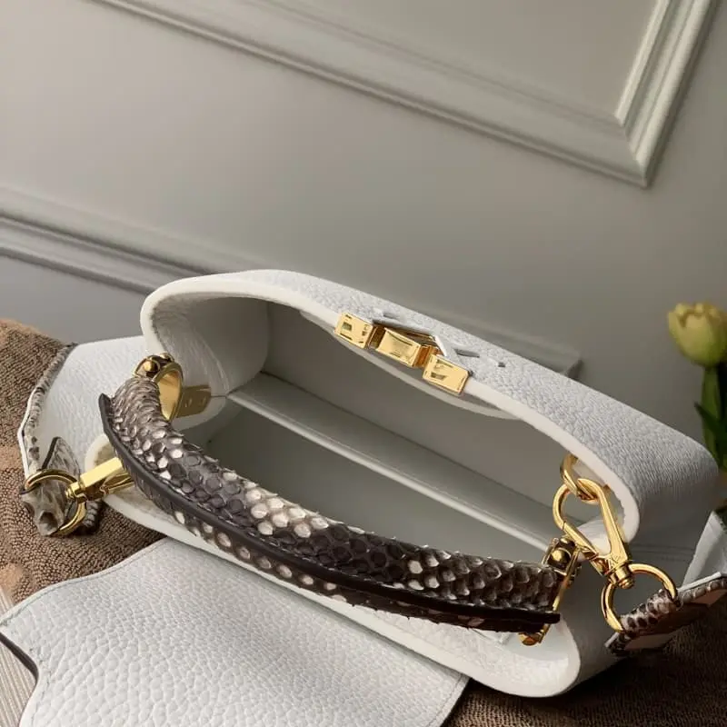 M95509 21x14x8cm High Quality Bags - Image 8