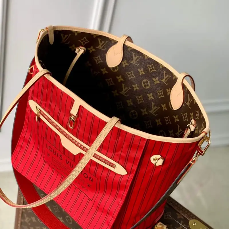 M12096 Red 31x29x14cm High Quality Bags