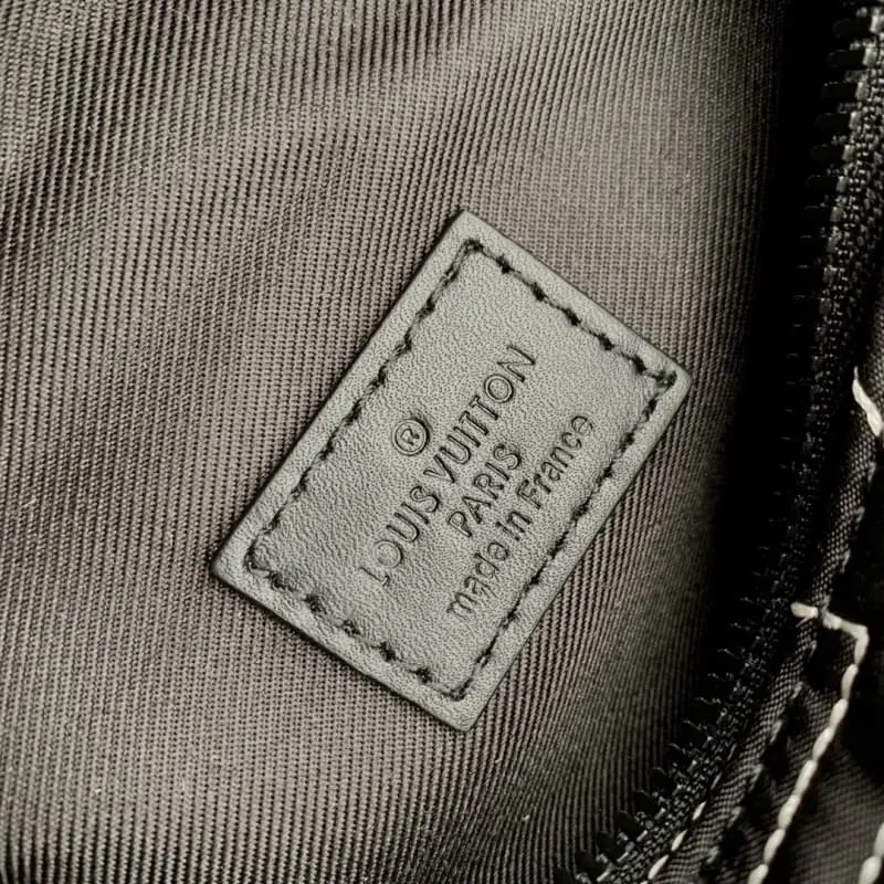 M41427 44x15x9cm High Quality Bags - Image 9