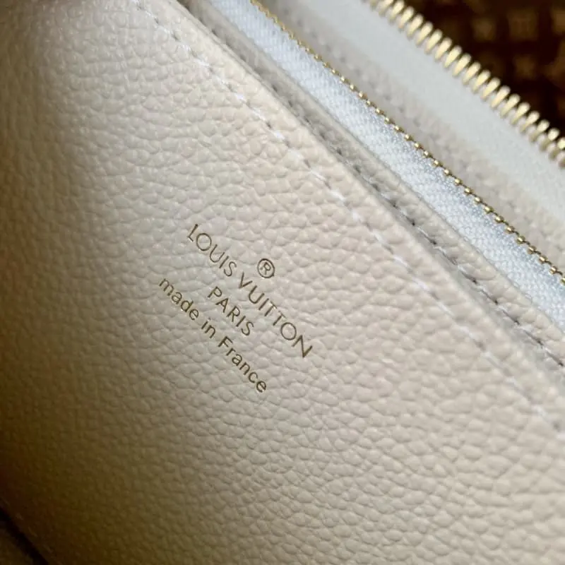 M81914 19.5x10.5x2.5cm High Quality Bags - Image 9