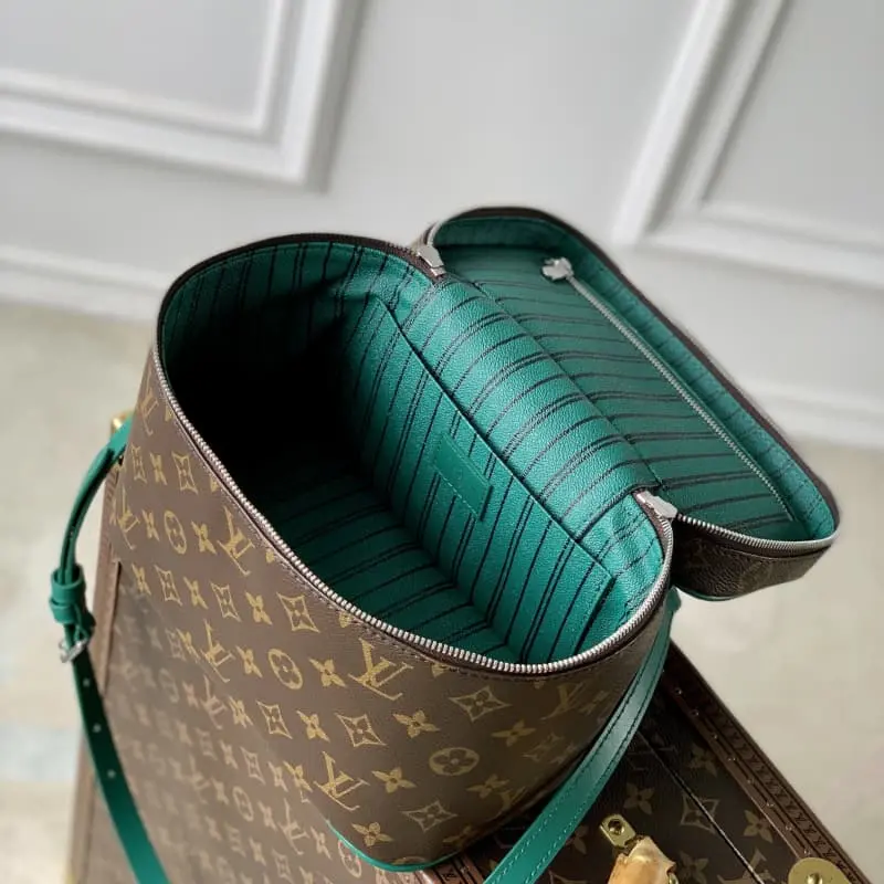 M12267 Green 18x14.5x24cm High Quality Bags - Image 9