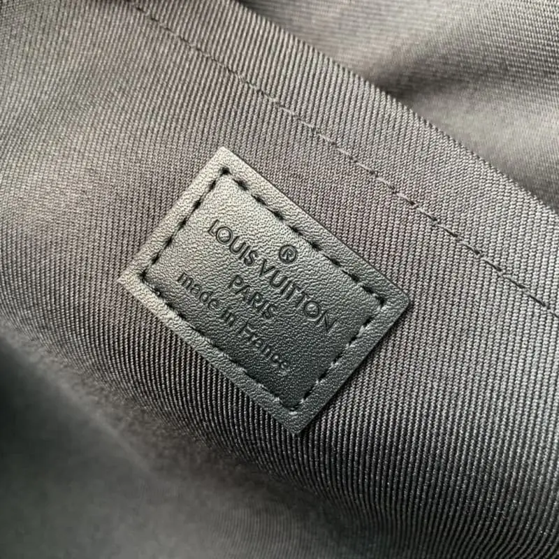 M82074 35x25x2.8cm High Quality Bags - Image 7